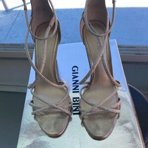 Gianni Bini Size 9
